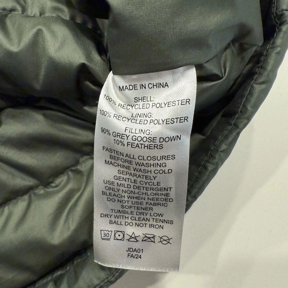 Quince Women's Lightweight Packable Down Puffer Jacket Loden Sz M - Picture 7 of 9